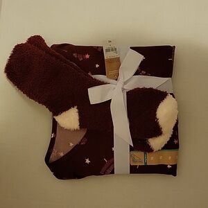 NWT: ThereAbouts 3 Piece Pajama and Sock Set